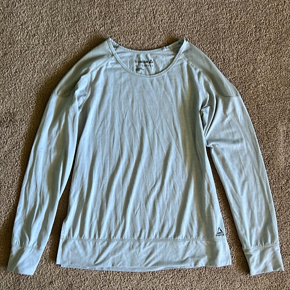 Reebok Long Sleeve Shirts (Two Included; Women’s Small)